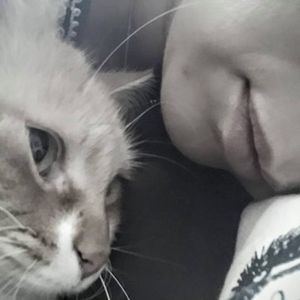 Meet your Posher, Joya